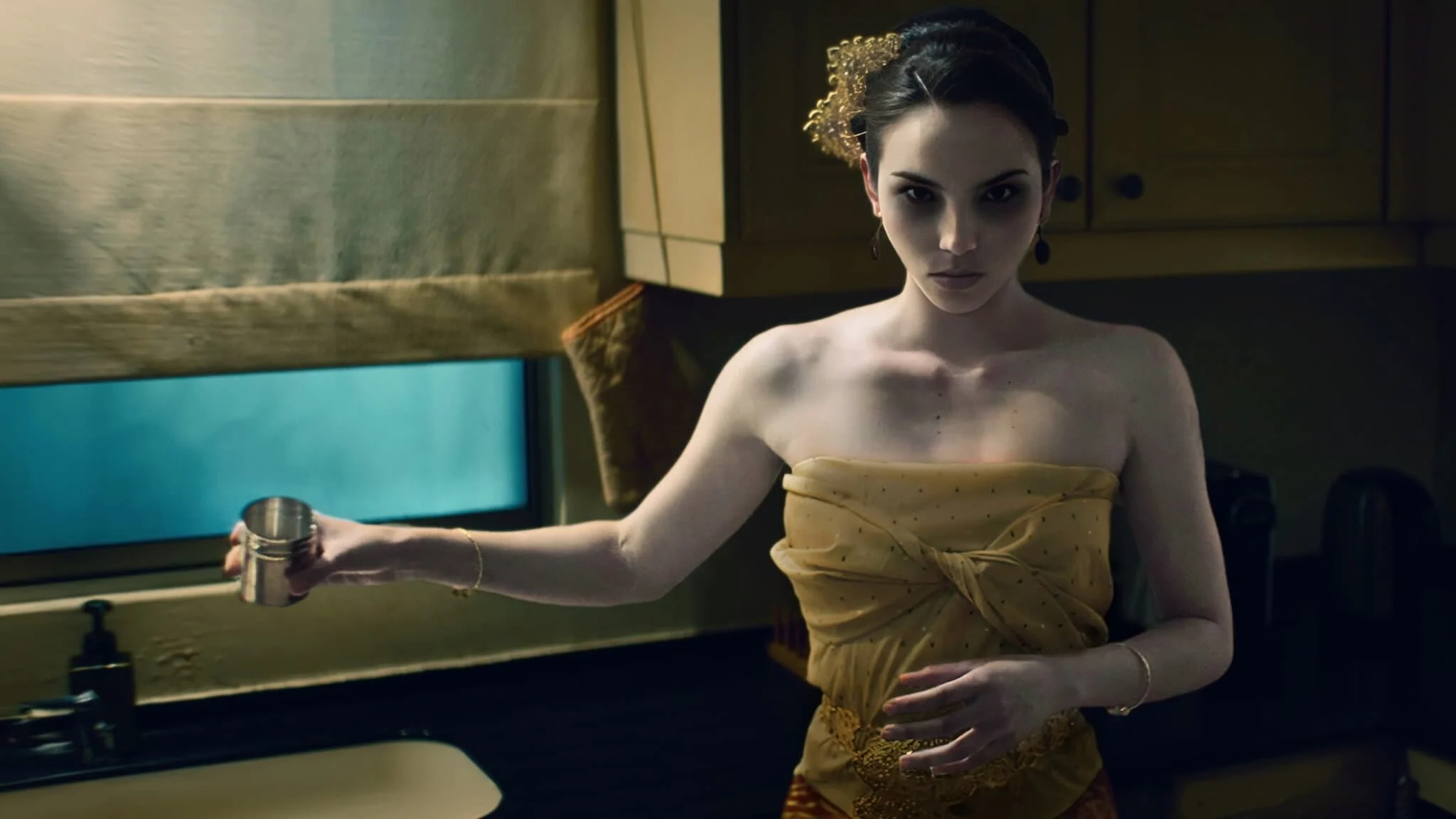 Ai Đã Mở Đèn? Full